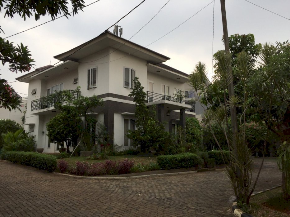 Dijual Rumah Bintaro Hill Sektor 8