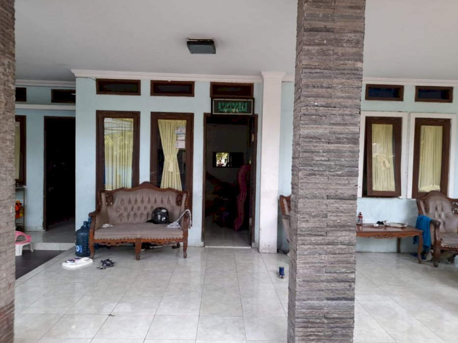 rumah pinggir jalan besar green garden cilincing,