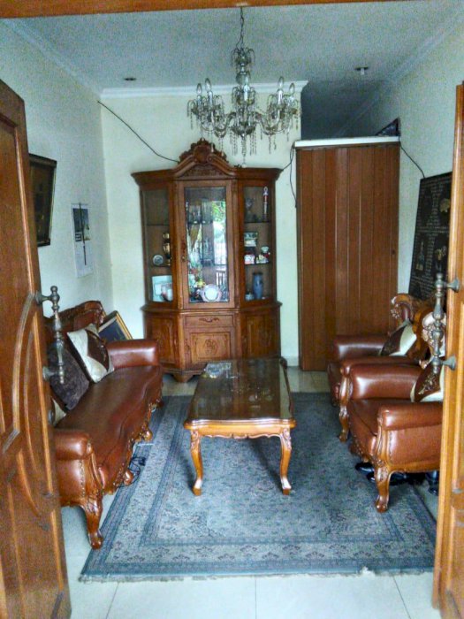 DIJUAL RUMAH SIAP HUNI STRATEGIS DEKAT STASIUN PONDOK RANJI â€“ BINTARO