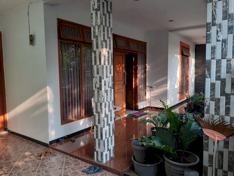 Rumah Siap Huni sidoarjo kota, Dijual cepat( include semua perabotan)
