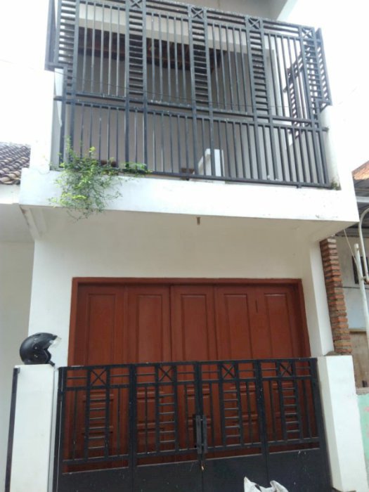 Rumah Dijual di Jalan Mayjend Sungkono Malang