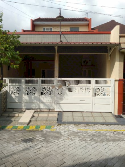 Disewakan Cepat Rumah 2 Lt Siap Huni di Perum Citra Tropodo Waru Sda