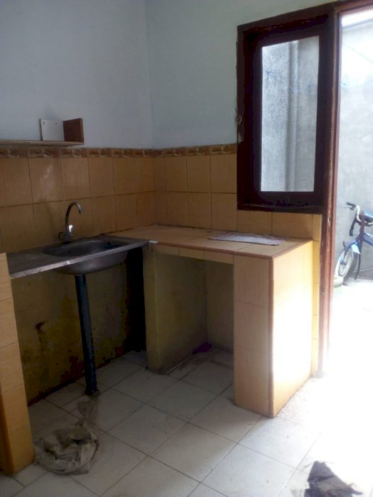 TERSEWA 337_Disewakan Rumah LT 120m LB 120m di Jl Topas V Perum Bunder