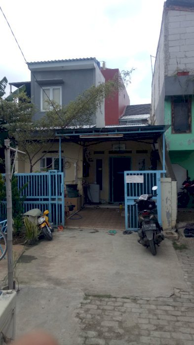 Dijual butuh cepat Rumah dengan halaman asri dan luas  mirip cluster hanya 3 rmh