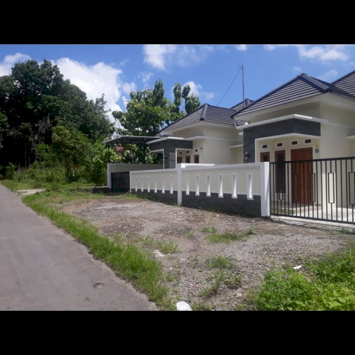 Rumah baru di jln kaliurang dekat UII  jogjakarta