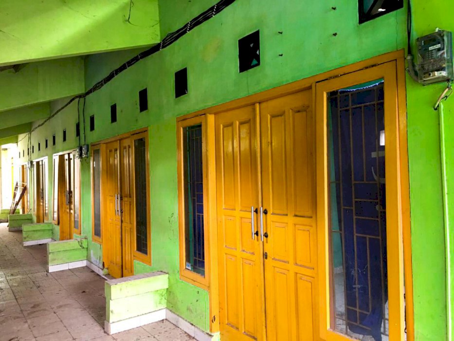 Rumah Kontrakan Petak 7 Pintu + Gudang  Lokasi strategis dan Bebas Banjir