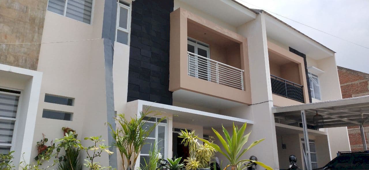 Rumah Mewah 2Lantai Di Villa Maxentia Cimahi Utara,Kota Cimahi
