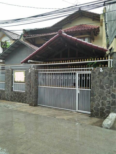 RUMAH 3 LANTAI DI CONDET, HARGA DI BAWAH PASAR