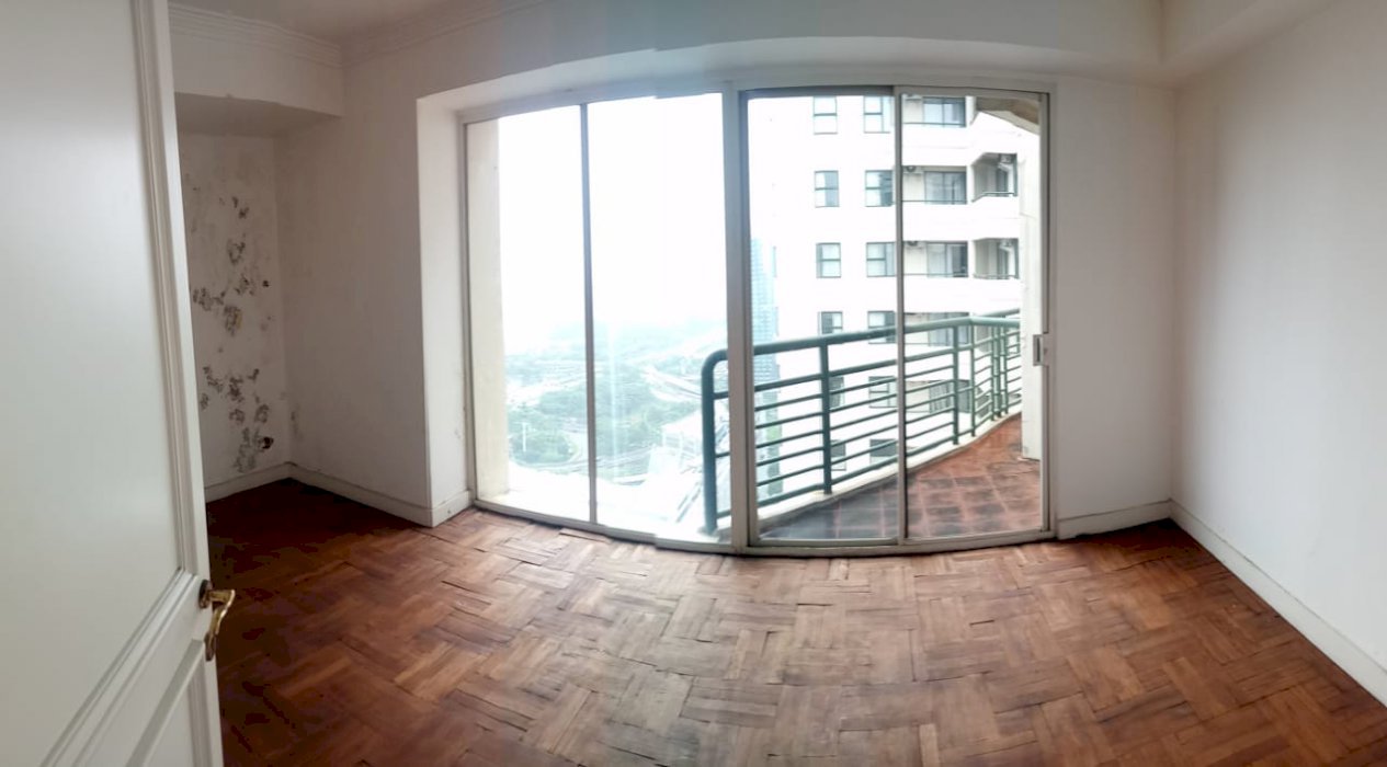 Dijual Murah! Penthouse Sudirman Tower Condominium, 3+1 BR,