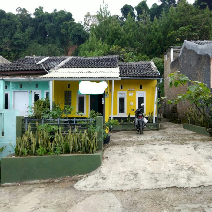 Dikontrakan Rumah Lokasi Cikole Lembang 15 juta / tahun