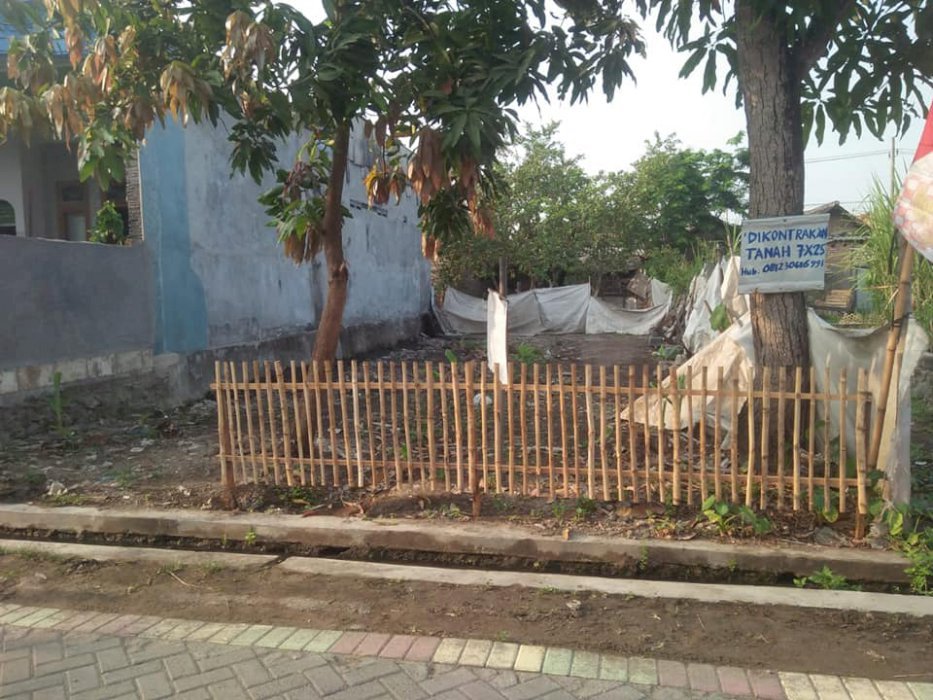 DI JUAL TANAH KOSONG. SIAP UNTUK USAHA (DESA BANGSRI (SUKODONO)