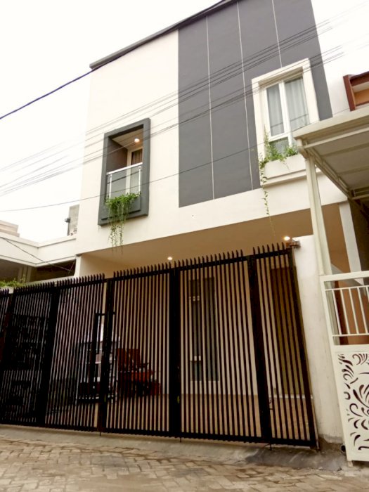 Rumah Minimalis Modern 2 Lantai Dekat Suhat Kota Malang