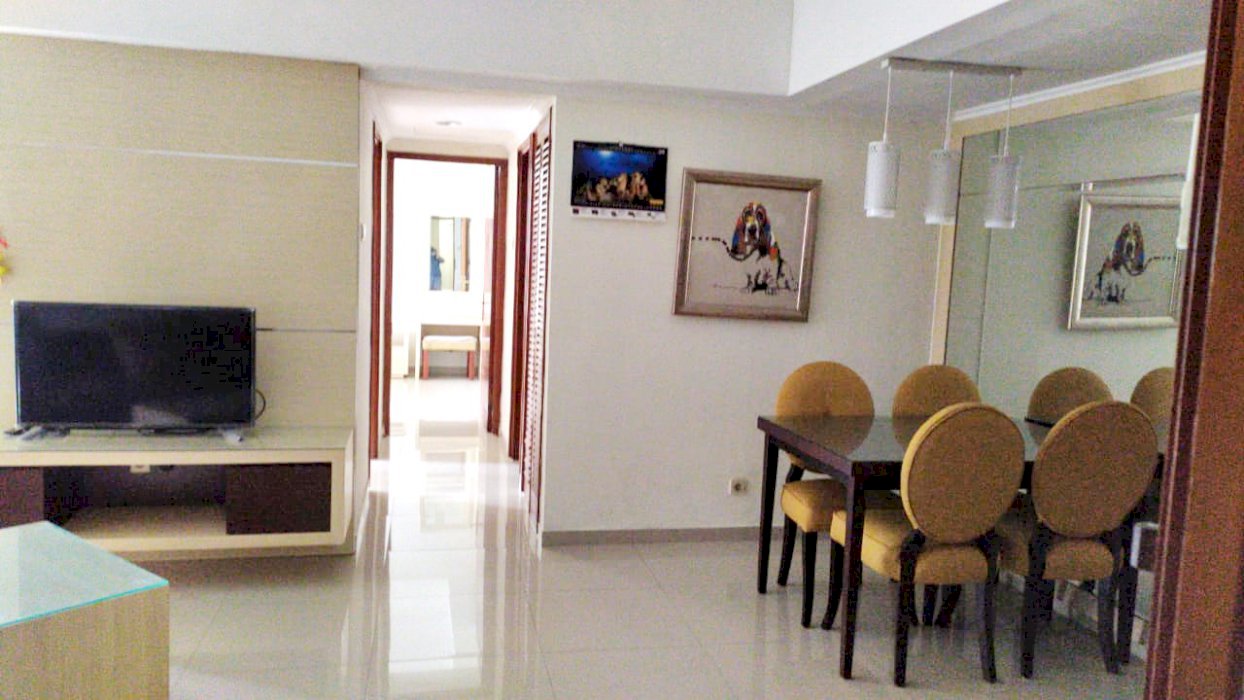 Sewa Apartemen Sudirman Tower Condominium, 2Br, Nice and Cozy, Furnish