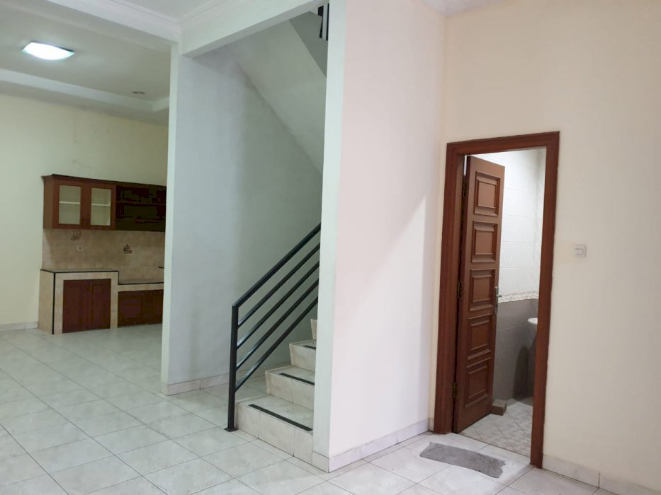 Rumah Siap Huni di Bisma C