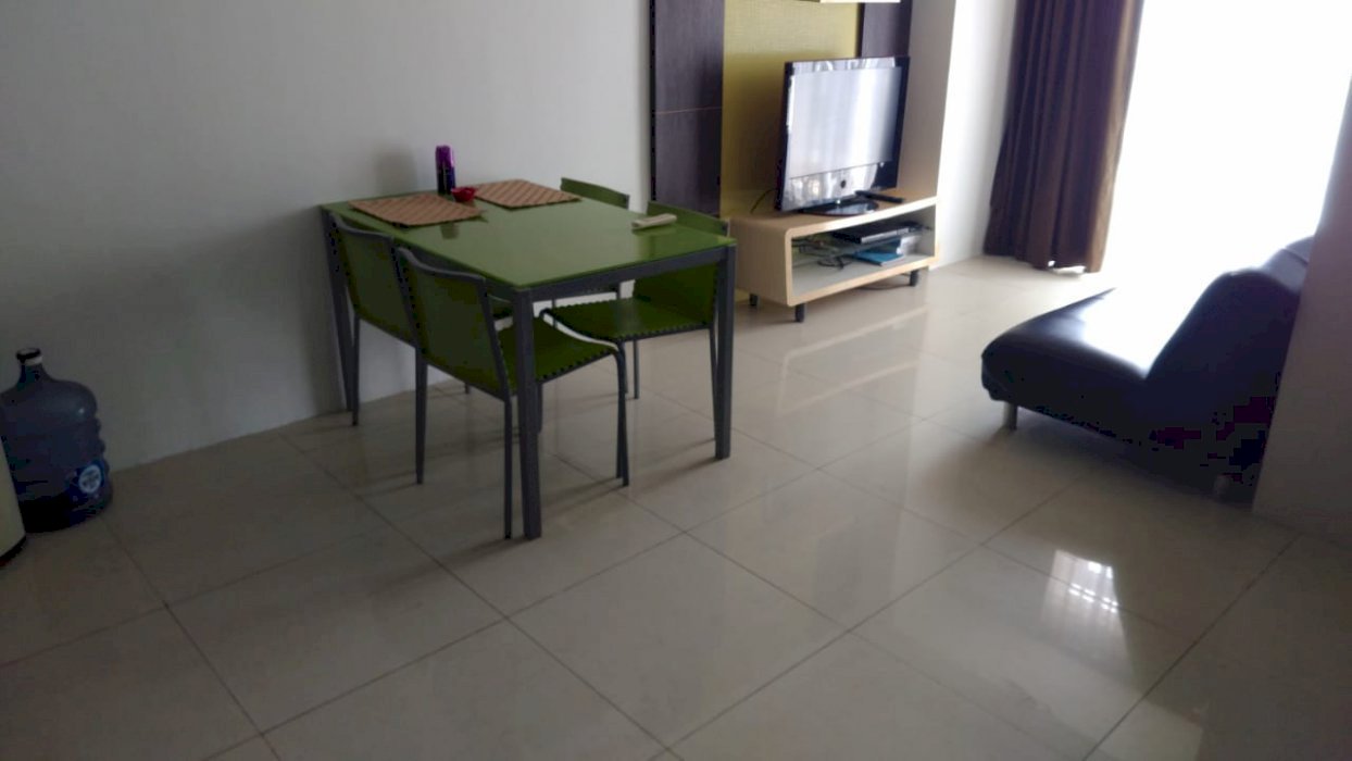 Apartemen Cosmo Residence  Furnished Pool View High Floor Good Deal