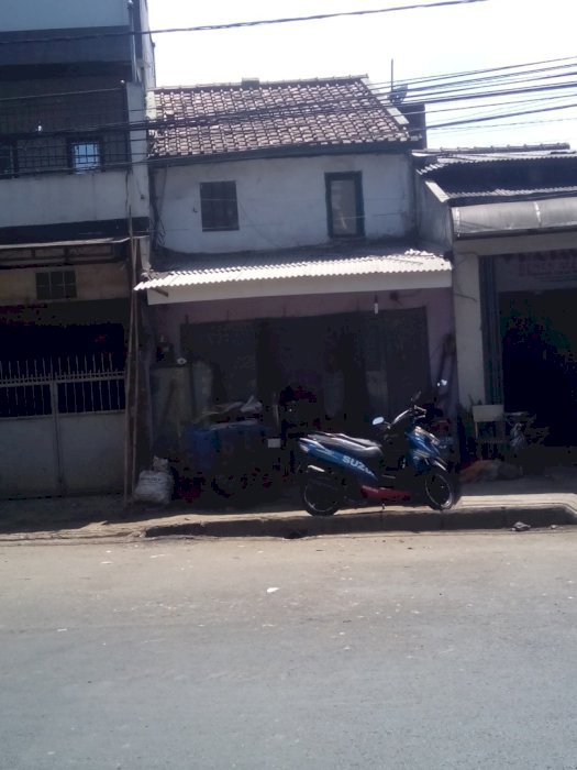 Dijual cepat rumah lokasi pinggir jalan utama nego