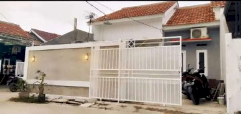 Rumah cantik murah bonus kitchen set mewah