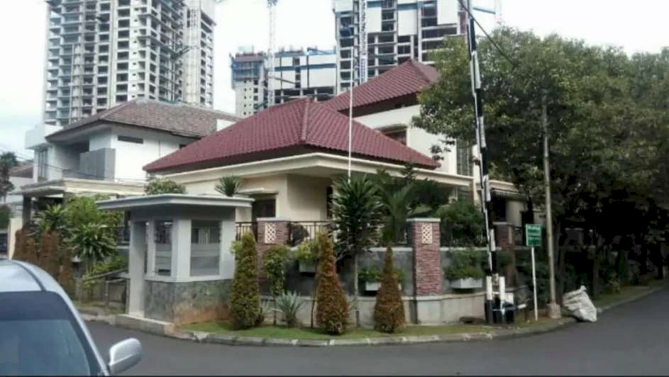 Rumah murah alam elok pondok indah Jakarta Selatan