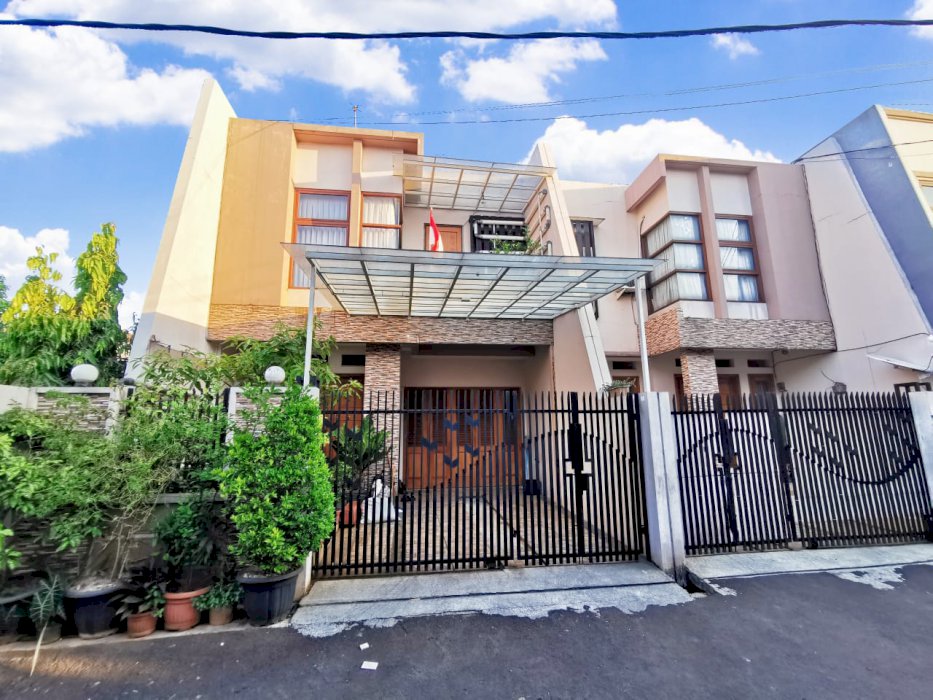 Dijual Rumah di Komplek Rancho Indah Tanjung Barat Jakarta Selatan