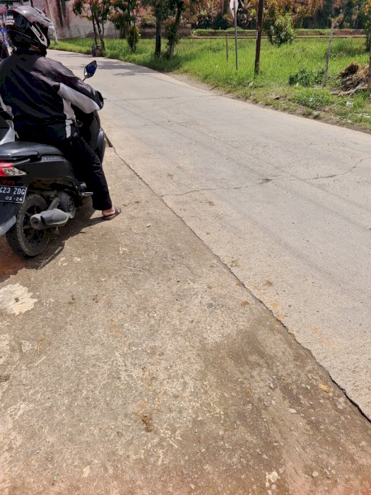 Tanah luas pinggir jalan