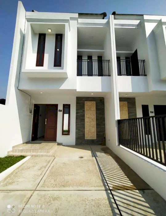 Rumah Minimalis 2 Lt Luas Tanah 112 m/2 Cash Back 50 Jt Di Serpong