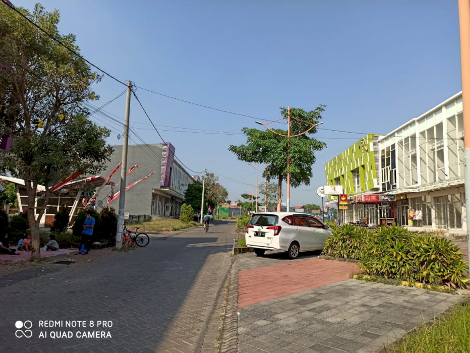 351_Disewakan Ruko 2.5 lantai LT 80m LB 60 m2 di Metro Park GKB Gresik