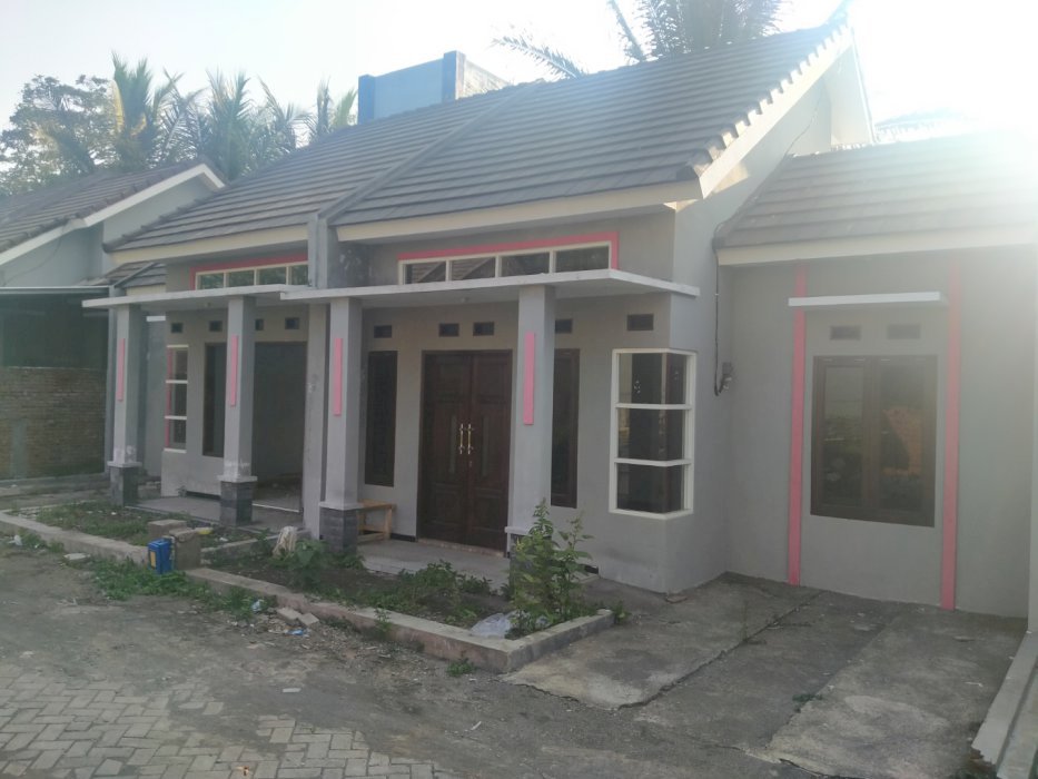 Rumah siap huni belakang gor ken arok