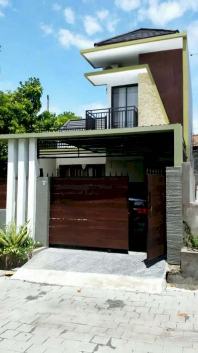 Rumah minimalis lantai 2 di kesiman