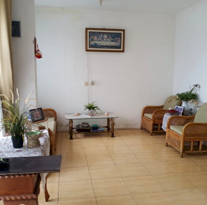 Dijual Rumah Di Gading Serpong, sebelah SMS