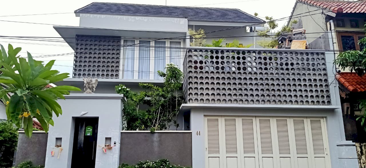 LANTAI 2 CANTIK PERUMAHAN PULAU MOYO DENSEL