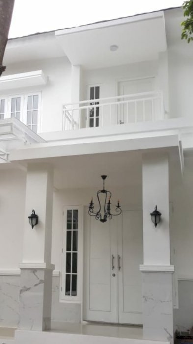 Rumah american classic di cluster bsd