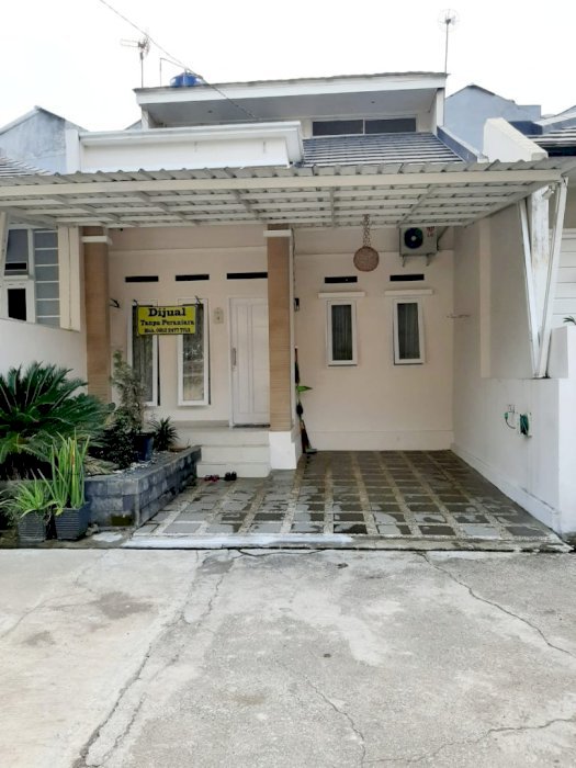 Dijual Murah Rumah Cantik Beserta Isinya di Karangtengah Cianjur