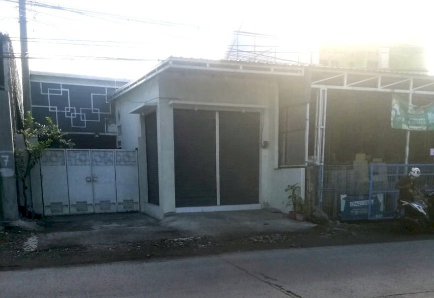 Rumah Raya Pakal Ada Toko Lokasi Strategis Harga Masih Bisa Nego