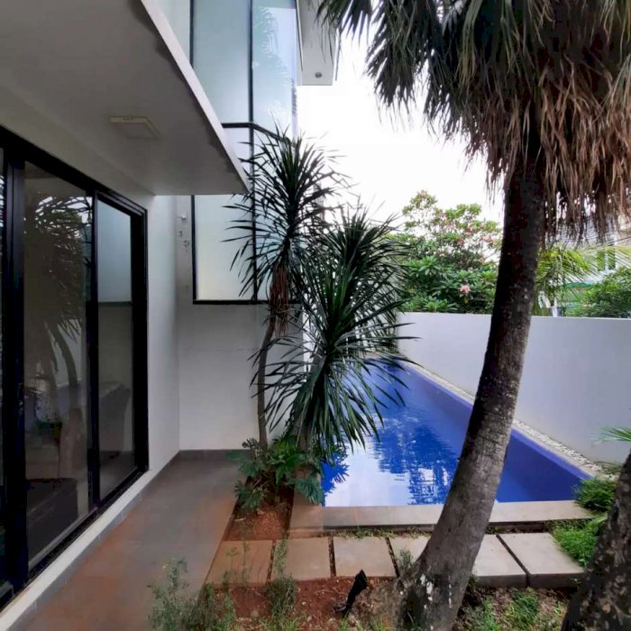 Dijual rumah mewah murah di gedung pinang pondok indah Jakarta Selatan