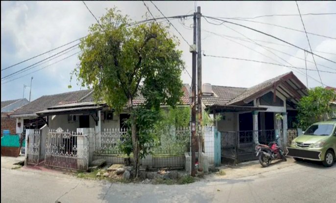 2 Kavling tanah dan banguna Dempet (cocok untuk 4 pintu