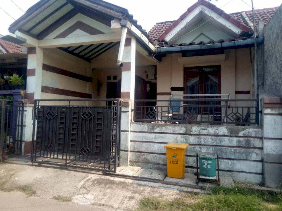Over kredit rumah siap huni dekat Mall di Citra Raya Tangerang