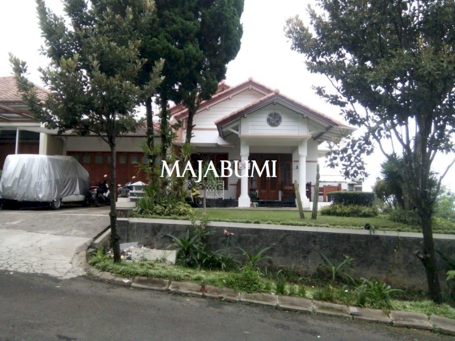 Rumah Luas Siap Huni di Dago Resort