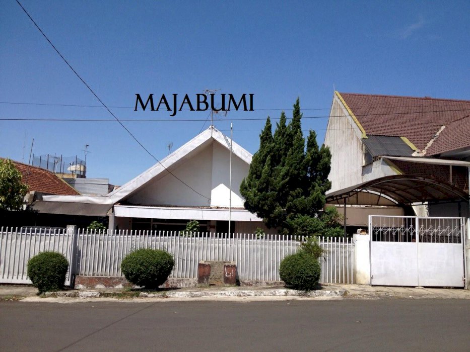 Rumah Terawat Di Pusat Kota Siap Huni