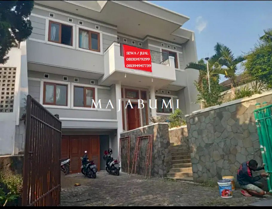 Rumah Dalam Komplek Elit Setra Duta Siap Pakai