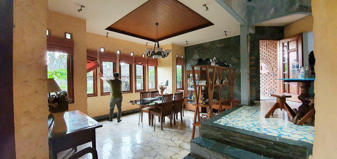 Muarah Rumah Terawat dan Luas di Gerlong Dekat UPI