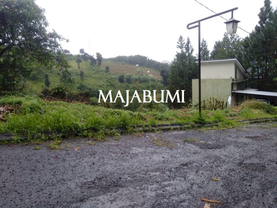 Tanah Dalam Komplek Elit Dago Resort