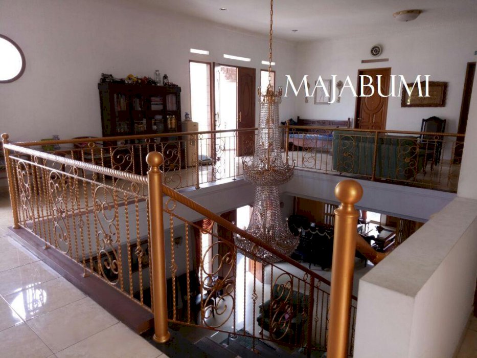 RUMAH ELITE DI PUSAT KOTA DEKAT KAMPUS TERNAMA U/ KOS KOSAN