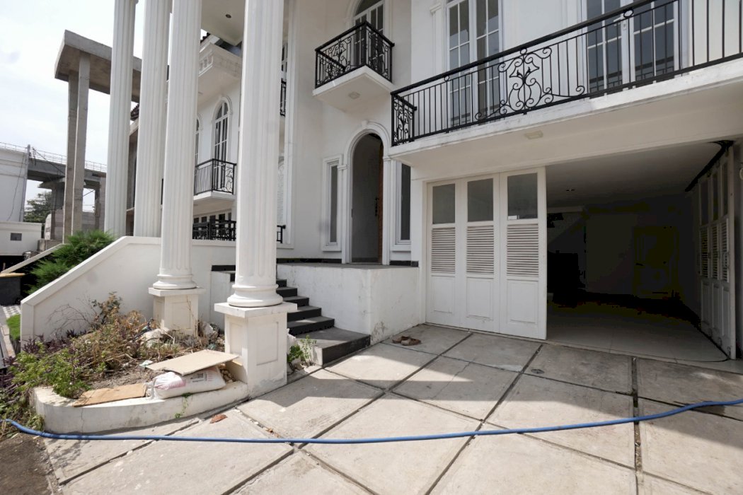 Rumah siap huni di Grand Maritza Jakarta Timur