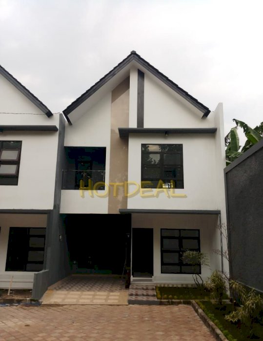 rumah townhouse elegan dekat  ke tol desari dijagakarsa Jakarta selatan