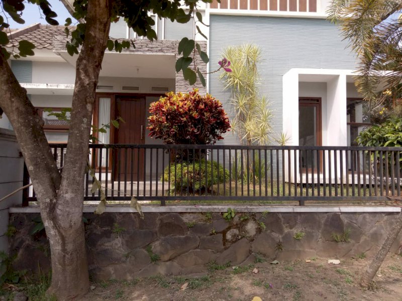 Rumah Disewakan di Villa Puncak Tidar Malang