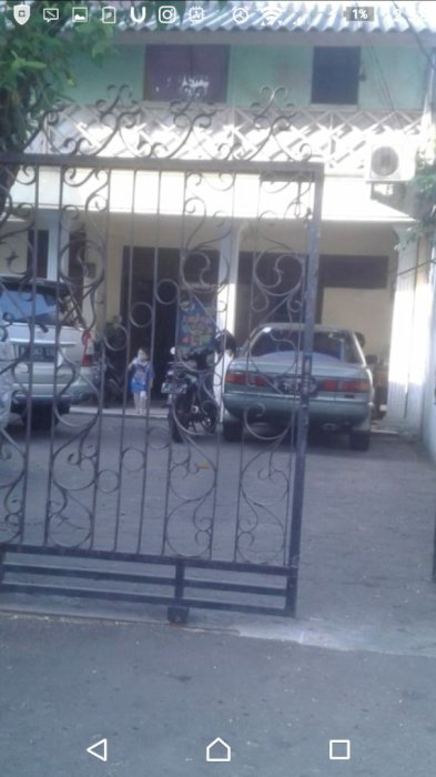 Rumah tingkat 3, lokasi strategis buat usaha kantor dst