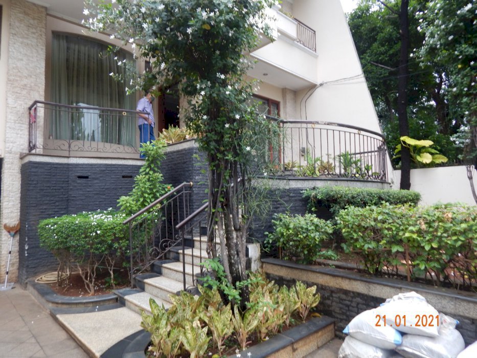 Rumah Mewah real estate prime puri indah kembangan Jakbar