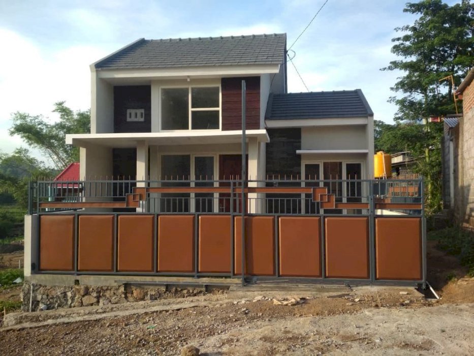 Rumah Murah Modern Kokoh Lokasi Strategis Dekat Exit Tol Pandaan Pasuruan