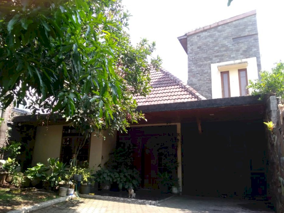 Rumah LT 447 m2, Bandung