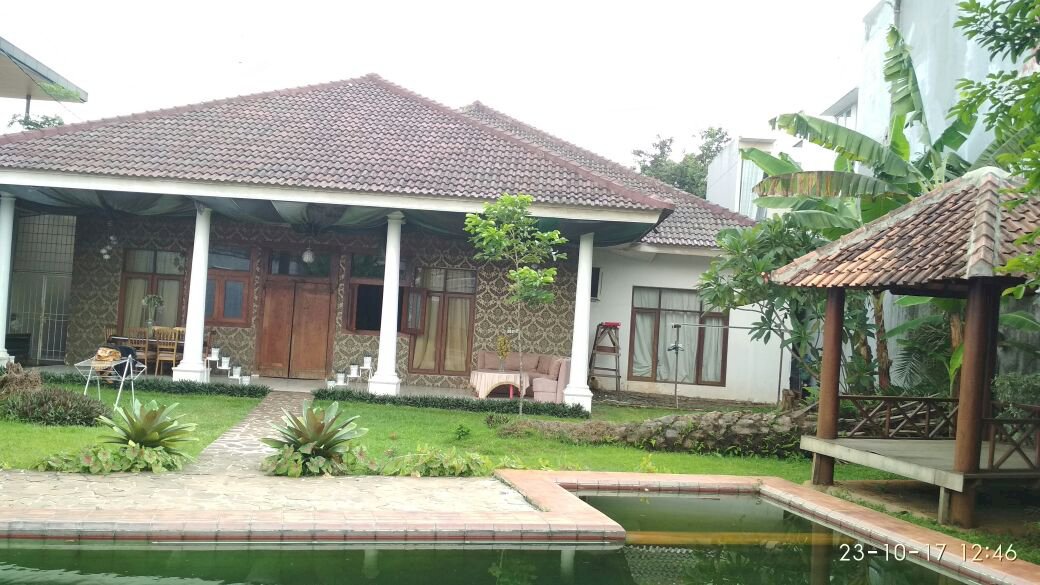 Rumah Bergaya Jawa di Kemang Utara, Jakarta Selatan